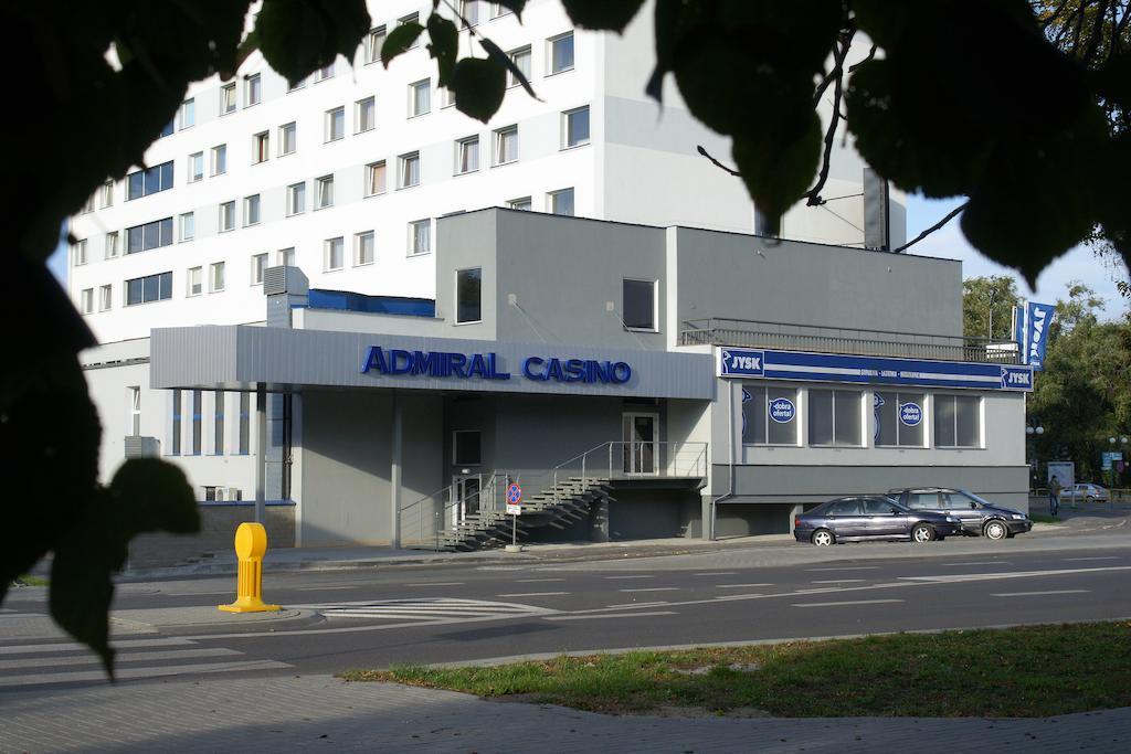 Hotel Kamena Chełm Екстериор снимка