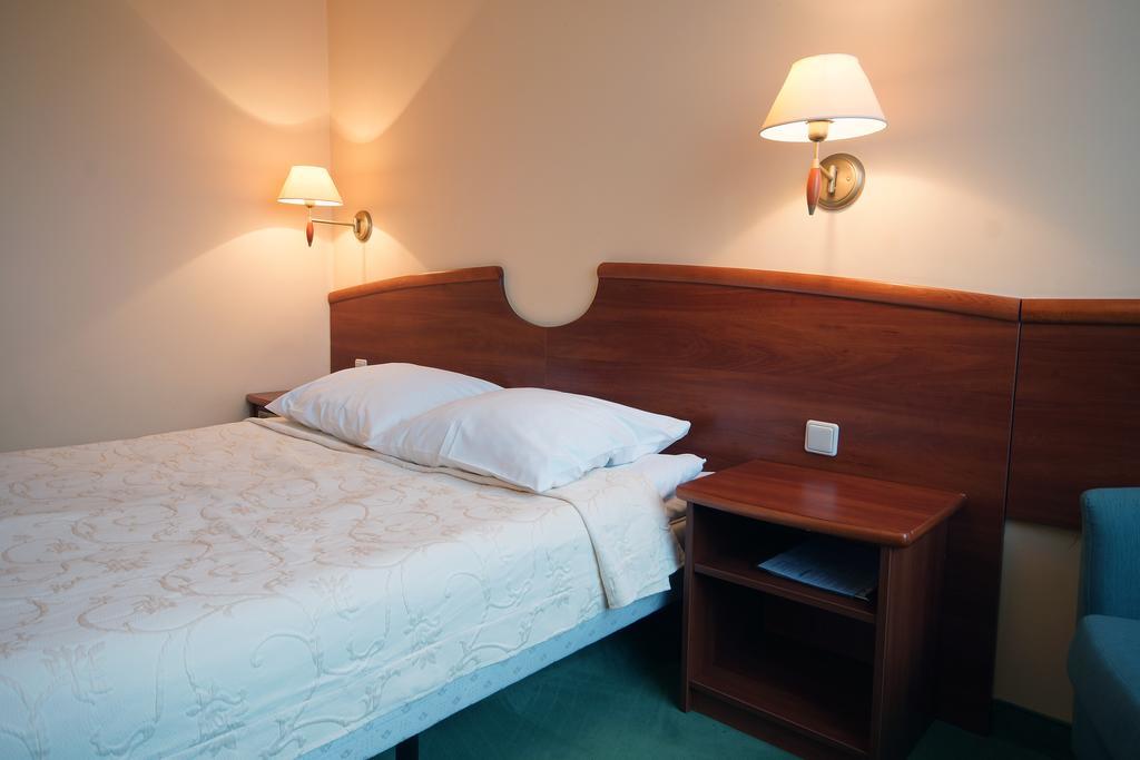 Hotel Kamena Chełm Екстериор снимка