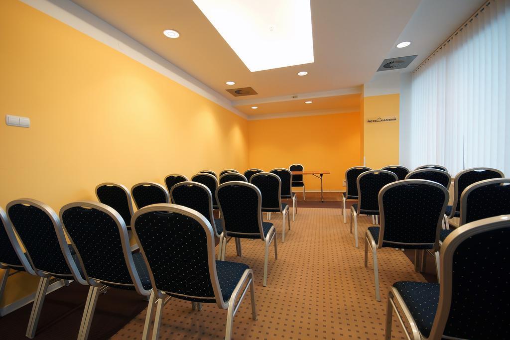 Hotel Kamena Chełm Екстериор снимка