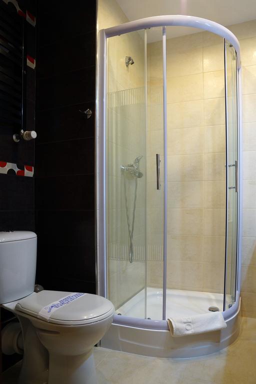 Hotel Kamena Chełm Екстериор снимка